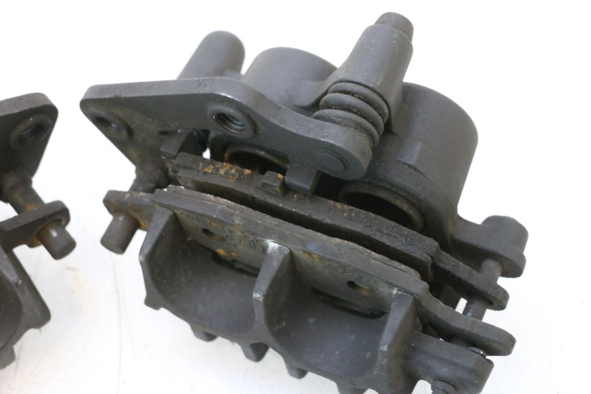 photo de FRONT BRAKE CALIPER KAWASAKI ER-6 ER6 F ABS 650 (2012 - 2016) - Fixing points details