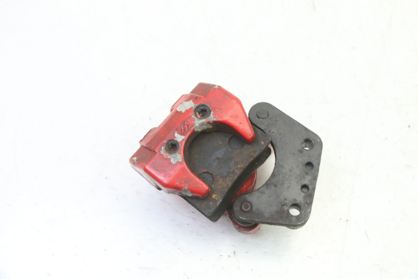 photo de FRONT BRAKE CALIPER KEEWAY F-ACT FACT 50 (2006 - 2011) - Alternative perspective