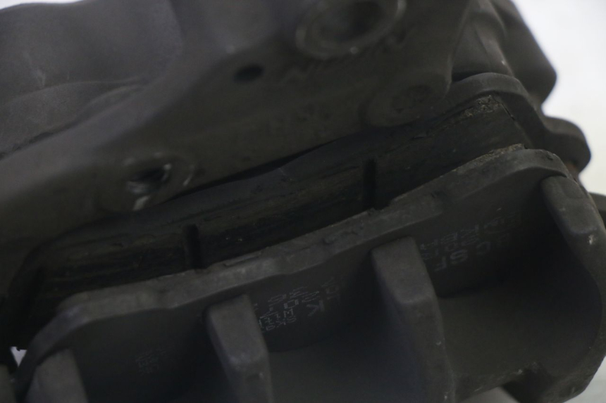 photo de FRONT BRAKE CALIPER HONDA FES S-WING SWING ABS 125 (2007 - 2015) - Fixing points details