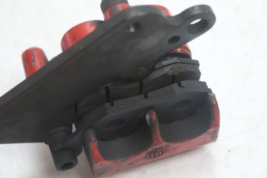 photo de FRONT BRAKE CALIPER SYM FIDDLE 3 III 50 (2014 - 2020) - Surface and material condition