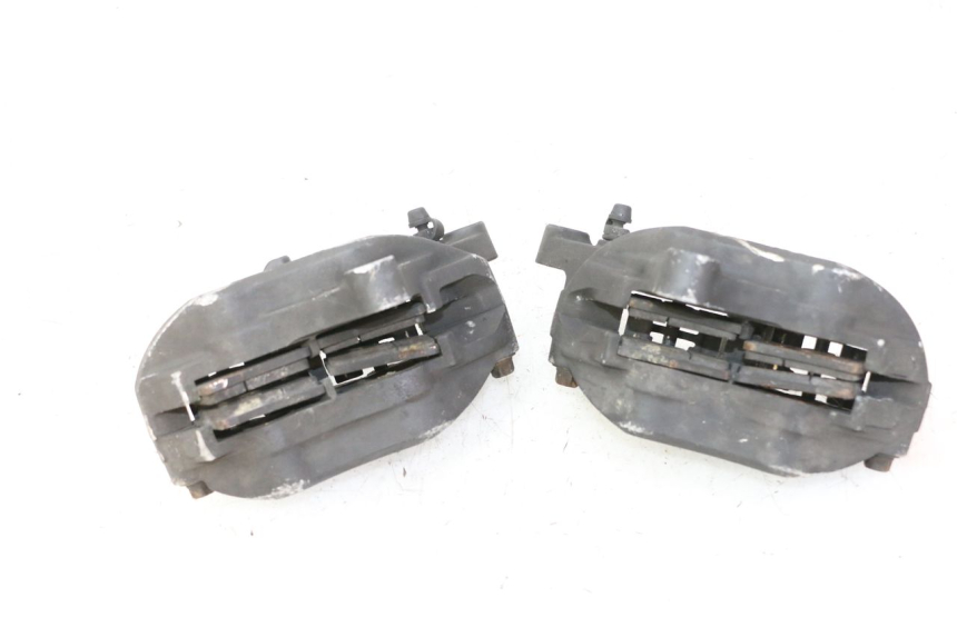 photo de FRONT BRAKE CALIPER YAMAHA FJR ABS 1300 (2016 - 2020) - Technical close-up