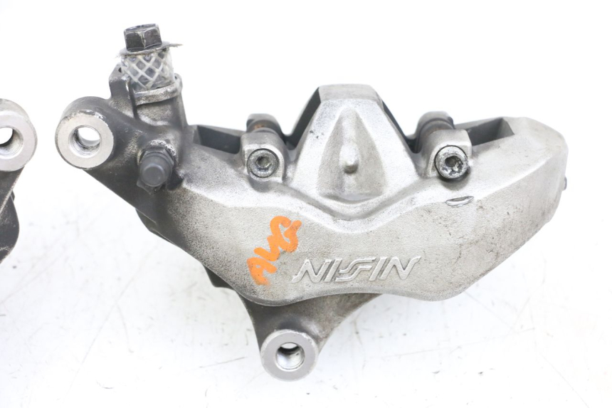 photo de FRONT BRAKE CALIPER YAMAHA FJR ABS 1300 (2006 - 2012) - Distinctive features