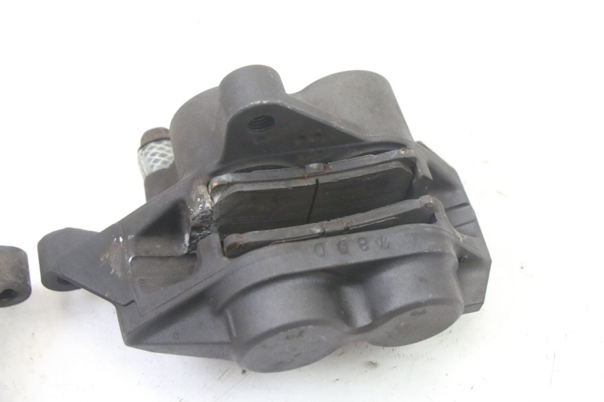 photo de FRONT BRAKE CALIPER YAMAHA FZ6 FAZER S2 600 (2007 - 2011) - High-resolution close-up
