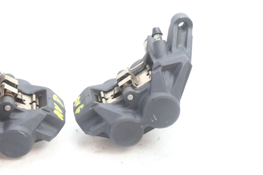 photo de FRONT BRAKE CALIPER YAMAHA FZ8 800 (2010 - 2016) - Checked used part