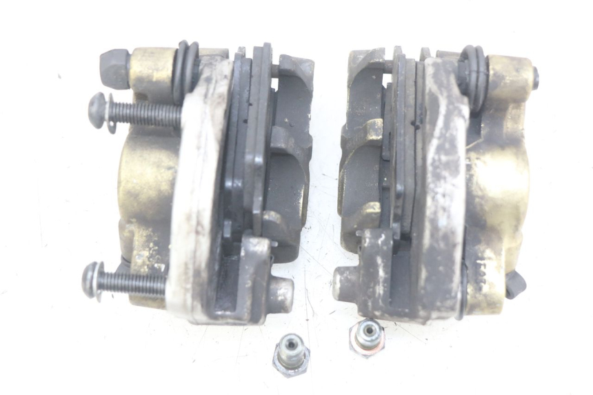 photo de FRONT BRAKE CALIPER GILERA GP 800 (2007 - 2013) - Alternative perspective