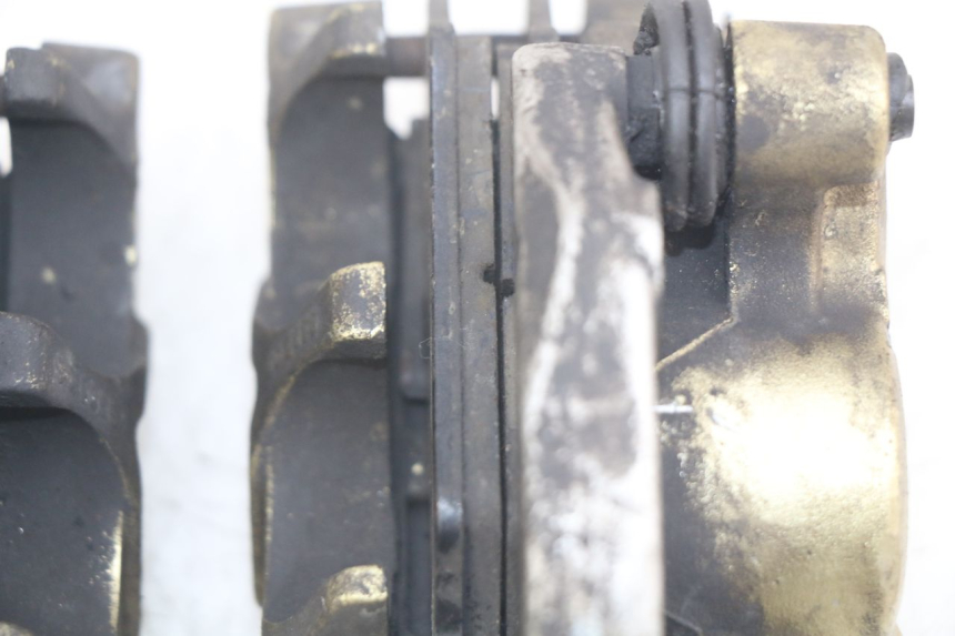 photo de FRONT BRAKE CALIPER GILERA GP 800 (2007 - 2013) - Technical close-up