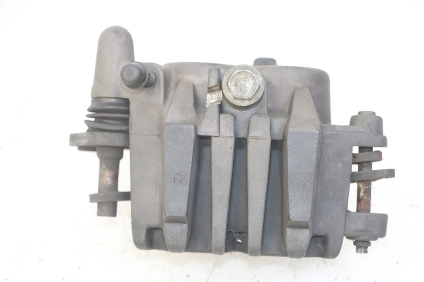 photo de FRONT BRAKE CALIPER SUZUKI GS GSE 500 (2001 - 2003) - Fixing points details