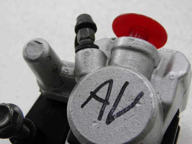 photo de FRONT BRAKE CALIPER JM MOTOR JULIA 50 (2010 - 2014) - Technical close-up