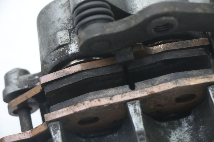 photo de FRONT BRAKE CALIPER KAWASAKI ZR7 ZR-7 S 750 (1999 - 2004) - Fixing points details