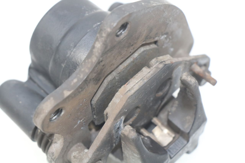 photo de FRONT BRAKE CALIPER PEUGEOT KISBEE 2T 50 (2010 - 2017) - Zoom on usage condition