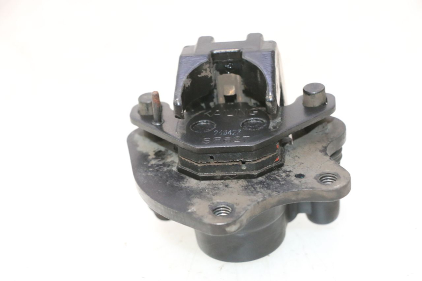 photo de FRONT BRAKE CALIPER PEUGEOT KISBEE 4T 50 (2023 - 2026) - Zoom on usage condition