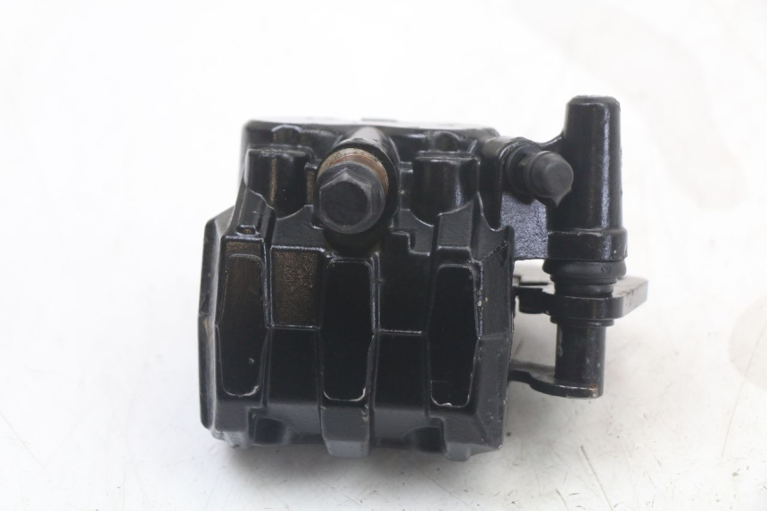 photo de FRONT BRAKE CALIPER MASAI SCRAMBLER SPORT 125 (2021 - 2025) - Zoom on usage condition