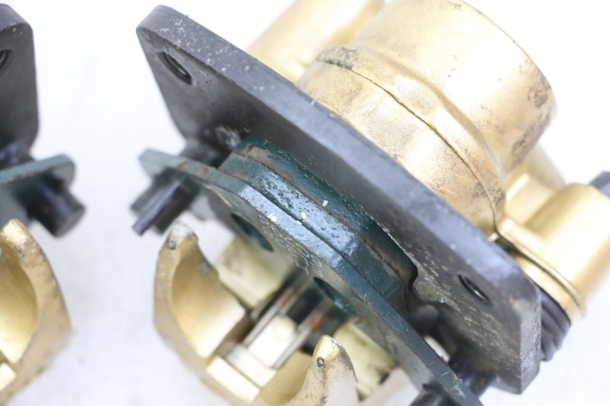 photo de FRONT BRAKE CALIPER MASAI XL 50 (2012 - 2019) - Alternative perspective