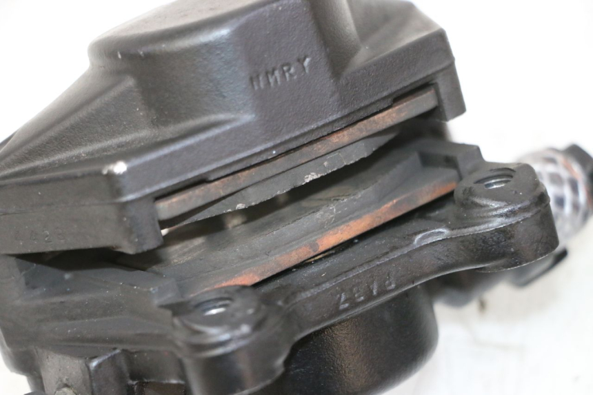 photo de FRONT BRAKE CALIPER PIAGGIO MP3 HPE 310 (2024 - 2025) - Zoom on usage condition