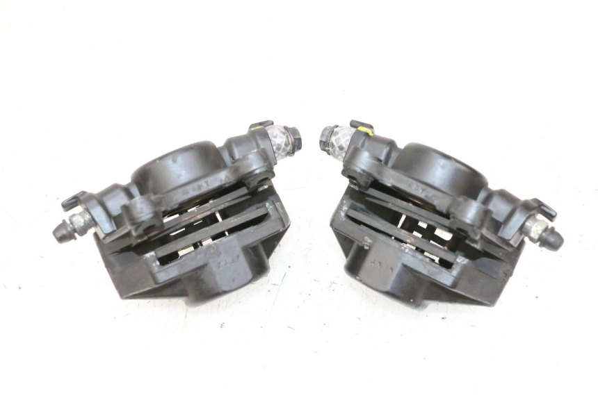 photo de FRONT BRAKE CALIPER PIAGGIO MP3 HPE 300 (2019 - 2026) - Zoom on usage condition