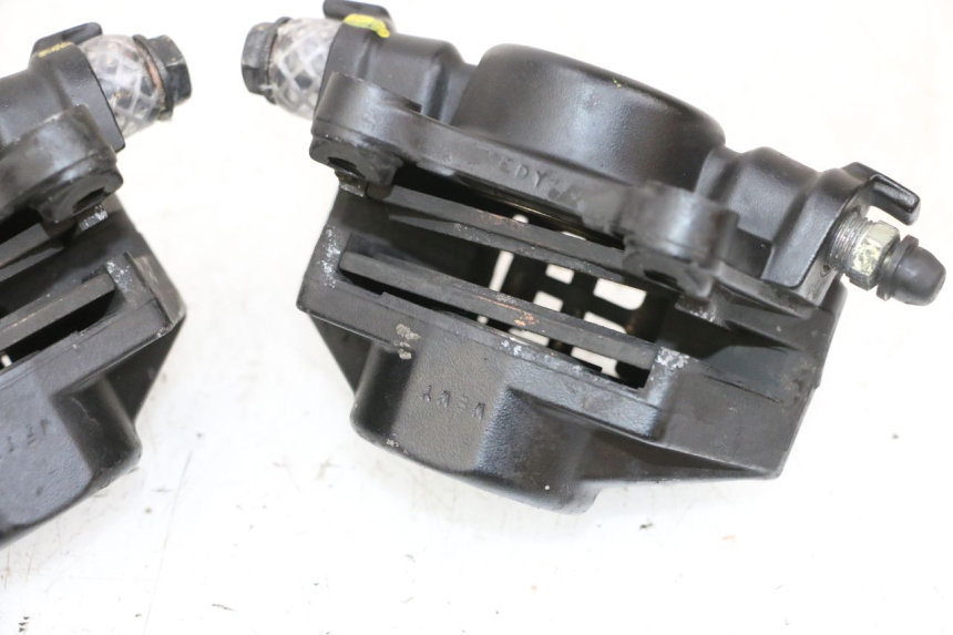 photo de FRONT BRAKE CALIPER PIAGGIO MP3 HPE 300 (2019 - 2026) - Technical close-up