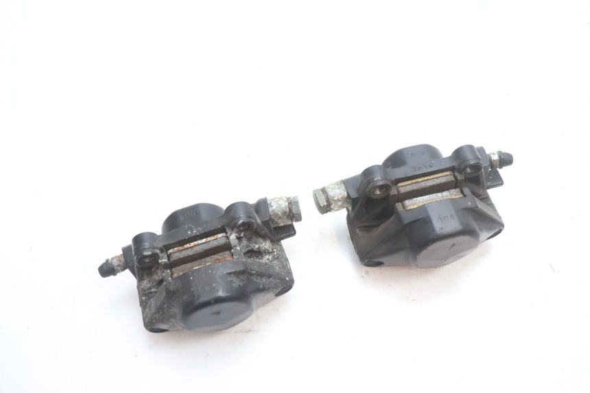 photo de FRONT BRAKE CALIPER PIAGGIO MP3 LT 300 (2010 - 2016) - Fixing points details