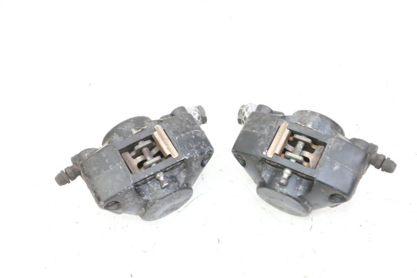 photo de FRONT BRAKE CALIPER PIAGGIO MP3 500 (2014 - 2017) - Fixing points details