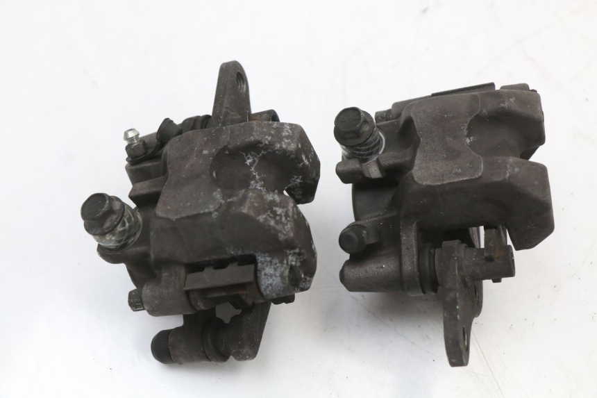 photo de FRONT BRAKE CALIPER MBK MW TRYPTIK 125 (2014 - 2016) - Technical close-up