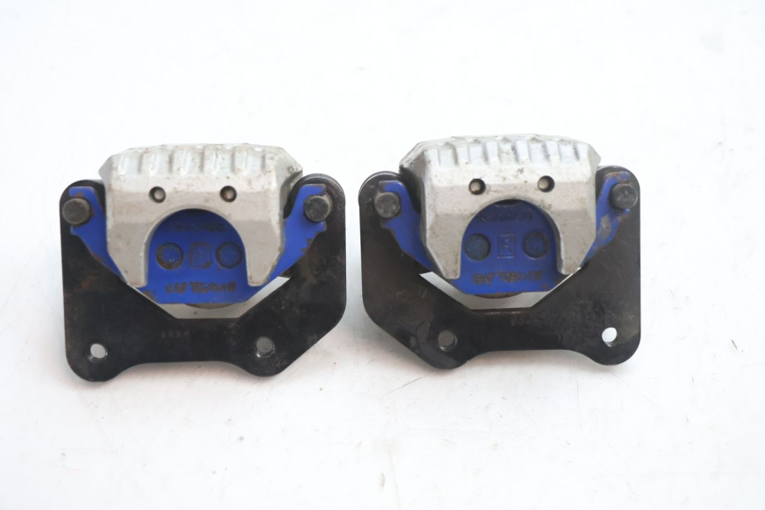 photo de FRONT BRAKE CALIPER KYMCO MXU R 250 (2004 - 2010) - Technical close-up