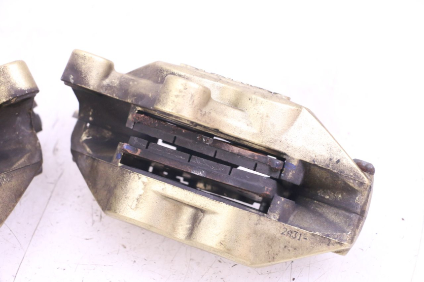 photo de FRONT BRAKE CALIPER MOTO GUZZI NORGE 8V GT 1200 (2011 - 2016) - Alternative perspective