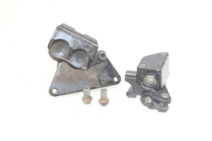 photo de FRONT BRAKE CALIPER SYM ORBIT III 3 4T 50 (2021 - 2025) - Fixing points details