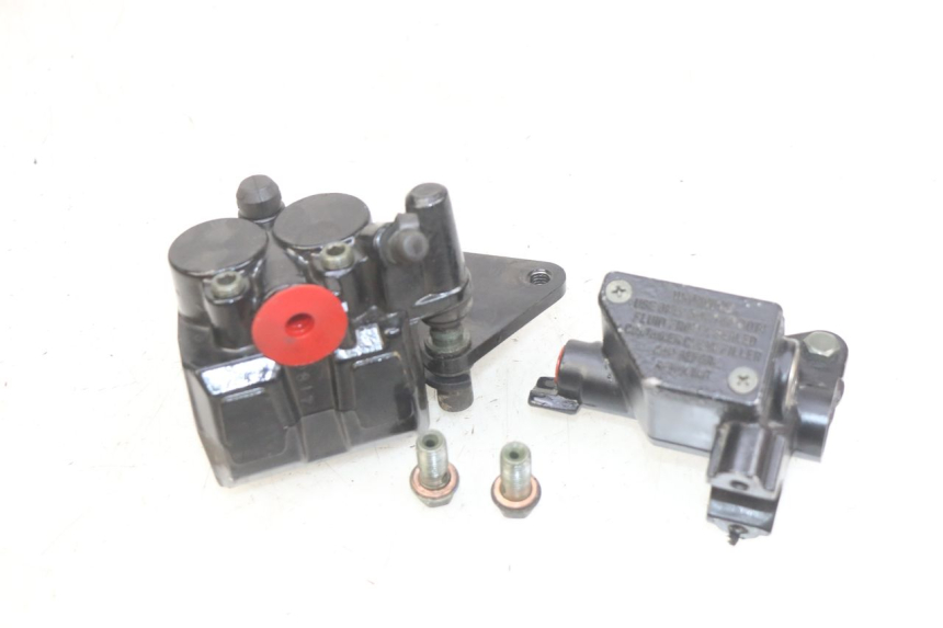 photo de FRONT BRAKE CALIPER SYM ORBIT III 3 4T 50 (2021 - 2025) - Checked used part