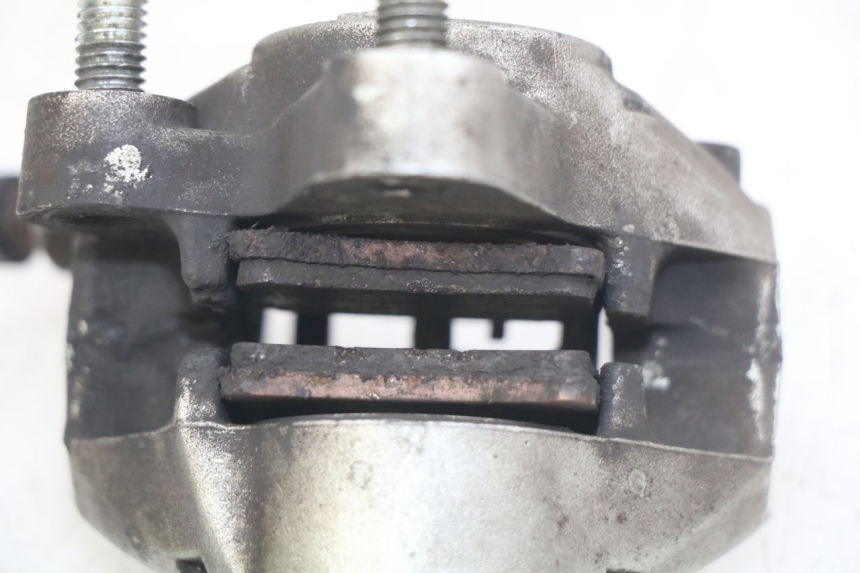 photo de FRONT BRAKE CALIPER MBK OVETTO 2T 50 (2007 - 2017) - Zoom on usage condition