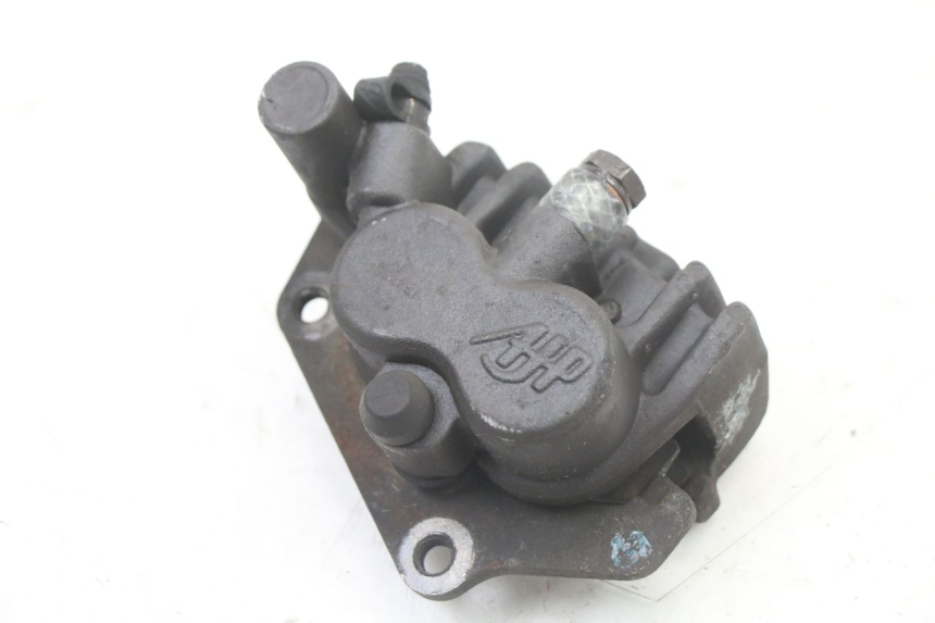 photo de FRONT BRAKE CALIPER PEUGEOT SATELIS COMPRESSOR K15 125 (2006 - 2009) - Zoom on usage condition