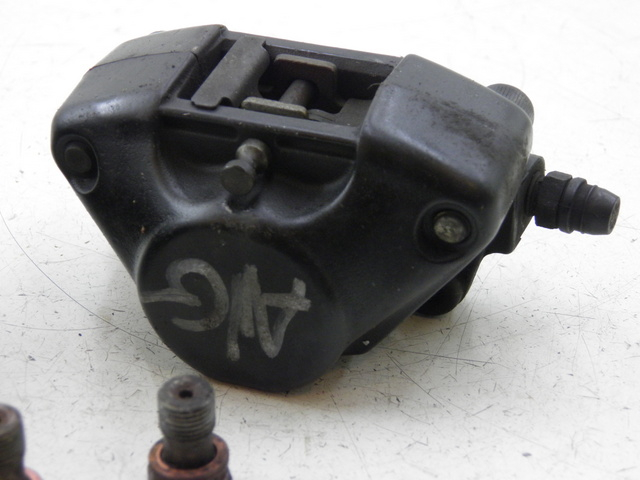 photo de FRONT BRAKE CALIPER PIAGGIO MP3 RL 125 (2006 - 2014) - Technical close-up