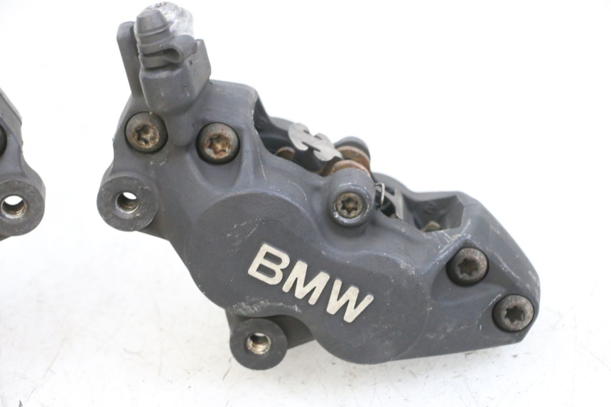 photo de FRONT BRAKE CALIPER BMW R RT ABS 1200 (2010 - 2014) - Focus on structure