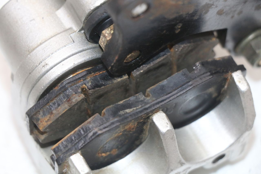 photo de FRONT BRAKE CALIPER REGAL RAPTOR RAXTER 2 125 (2007 - 2015) - Checked used part