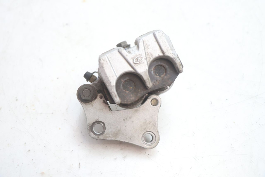 photo de FRONT BRAKE CALIPER YIYING RETRO 125 (2008 - 2018) - Technical close-up