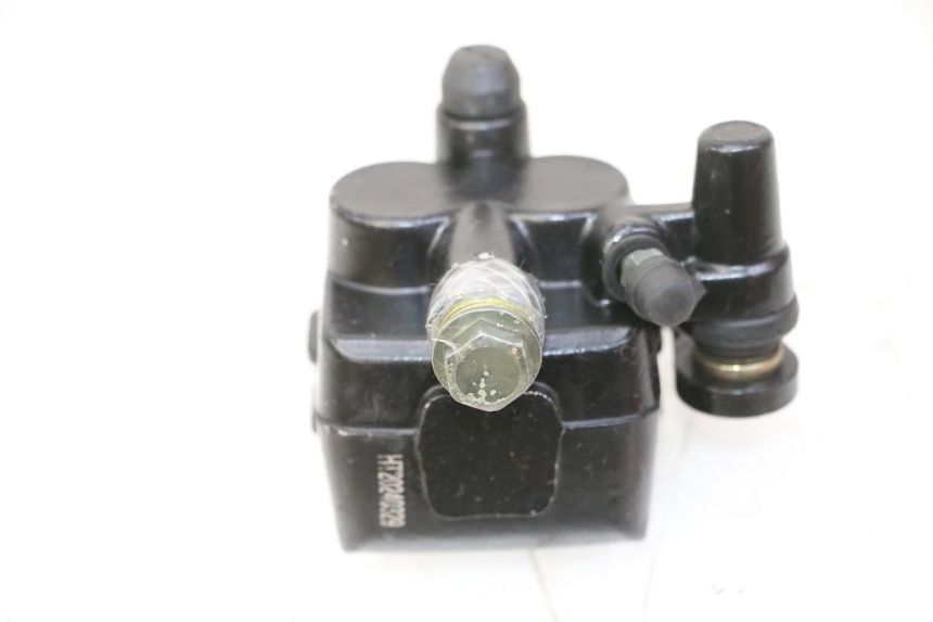 photo de FRONT BRAKE CALIPER APOLLO RFZ 150 - Fixing points details