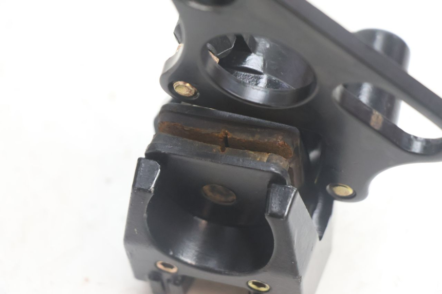 photo de FRONT BRAKE CALIPER APOLLO RFZ 150 - Surface and material condition