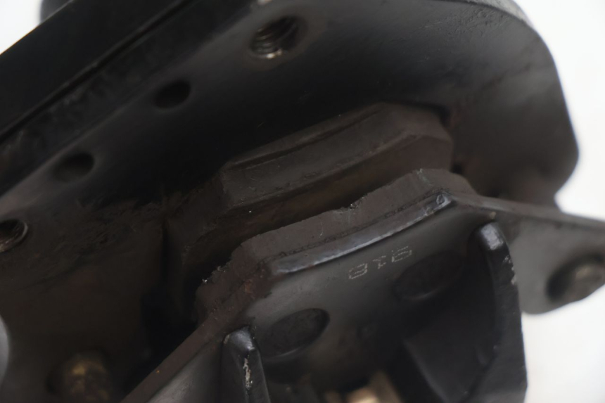photo de FRONT BRAKE CALIPER TNT MOTOR ROMA 10' 4T 50 (2007 - 2018) - Fixing points details