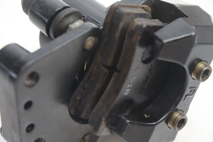 photo de FRONT BRAKE CALIPER TNT MOTOR ROMA 12' 2T 50 (2007 - 2018) - Fixing points details