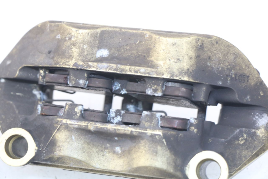 photo de FRONT BRAKE CALIPER BMW S RR ABS S1000RR 1000 (2009 - 2011) - Technical close-up