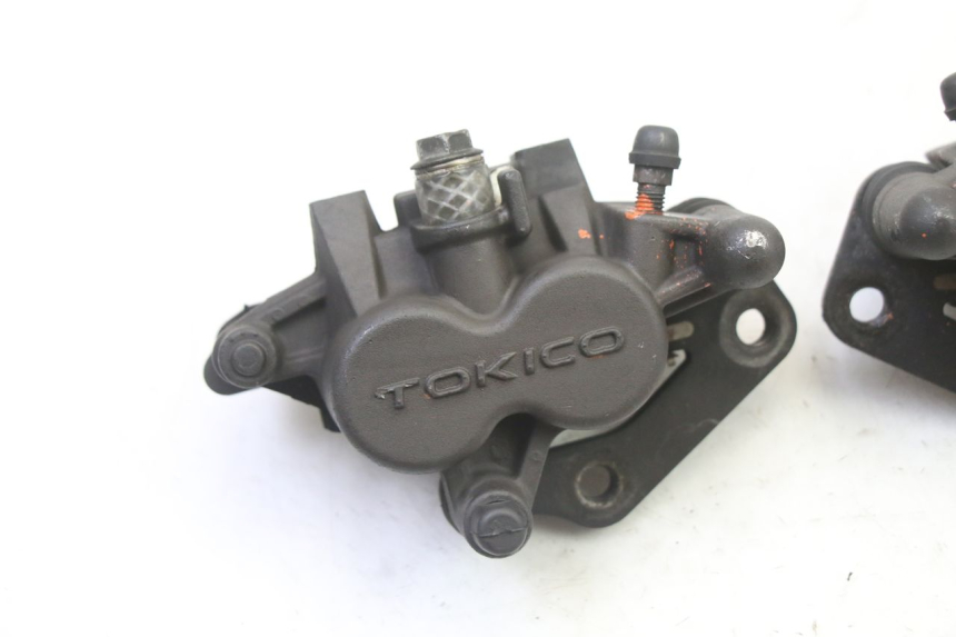 photo de FRONT BRAKE CALIPER SUZUKI SV S 650 (2003 - 2009) - Component detail