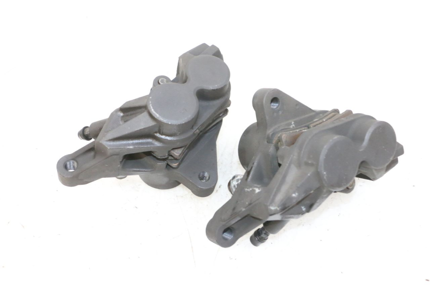 photo de FRONT BRAKE CALIPER YAMAHA TDM ABS 900 (2002 - 2014) - Component detail