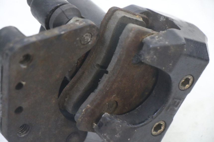 photo de FRONT BRAKE CALIPER TNT MOTOR ROMA 10' 2T 50 (2011 - 2018) - Fixing points details