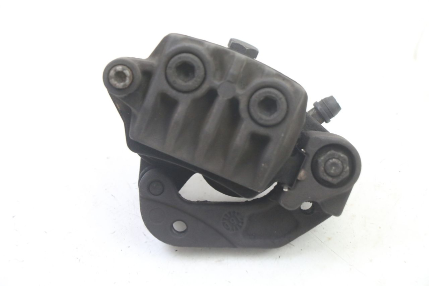 photo de FRONT BRAKE CALIPER SUZUKI UH BURGMAN 125 (2002 - 2006) - Alternative perspective