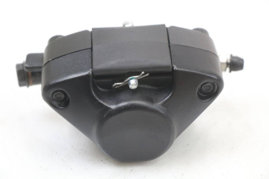 photo de FRONT BRAKE CALIPER PIAGGIO VESPA PRIMAVERA 4T 50 (2021 - 2024) - Technical close-up