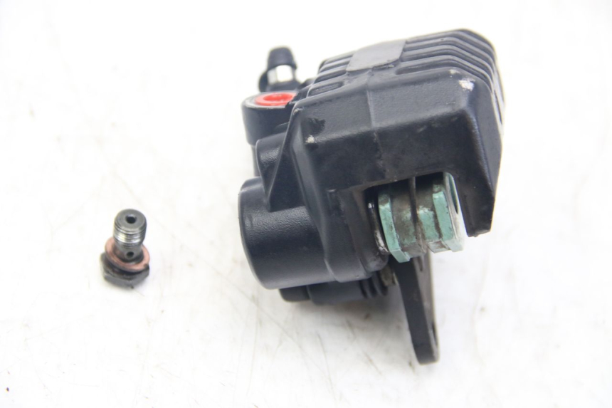 photo de FRONT BRAKE CALIPER PIAGGIO VESPA SPRINT 2T 50 (2014 - 2018) - Technical close-up