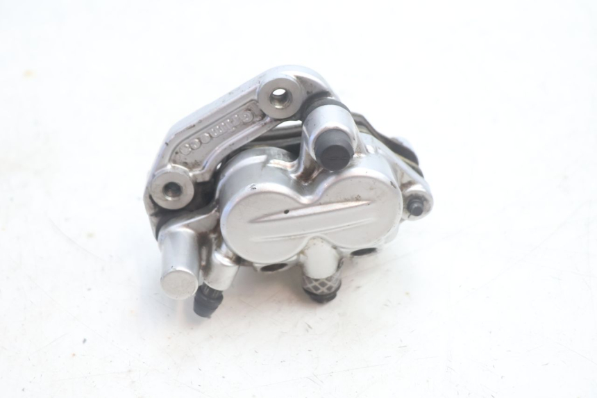 photo de FRONT BRAKE CALIPER YAMAHA XMAX X-MAX 125 (2006 - 2009) - Alternative perspective