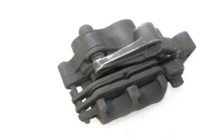 photo de FRONT BRAKE CALIPER YAMAHA X-MAX XMAX 125 (2010 - 2013) - Alternative perspective
