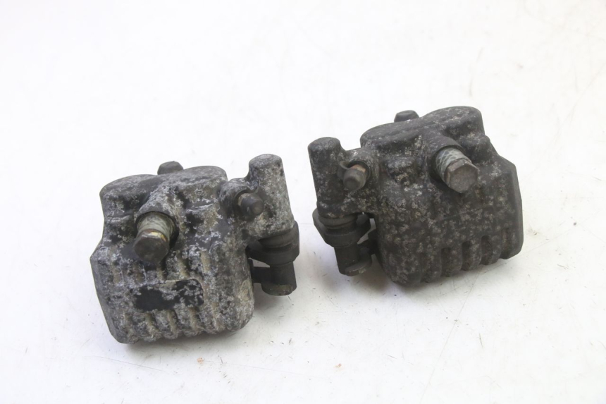 photo de FRONT BRAKE CALIPER PIAGGIO X9 EVOLUTION 125 (2003 - 2007) - Alternative perspective