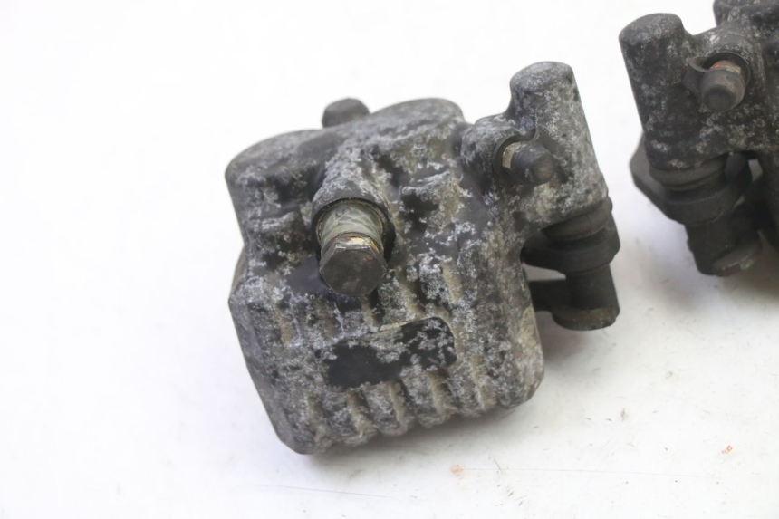 photo de FRONT BRAKE CALIPER PIAGGIO X9 EVOLUTION 125 (2003 - 2007) - Technical close-up