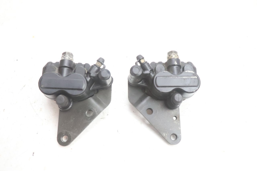 photo de FRONT BRAKE CALIPER PIAGGIO X9 EVOLUTION 125 (2003 - 2007) - Main view