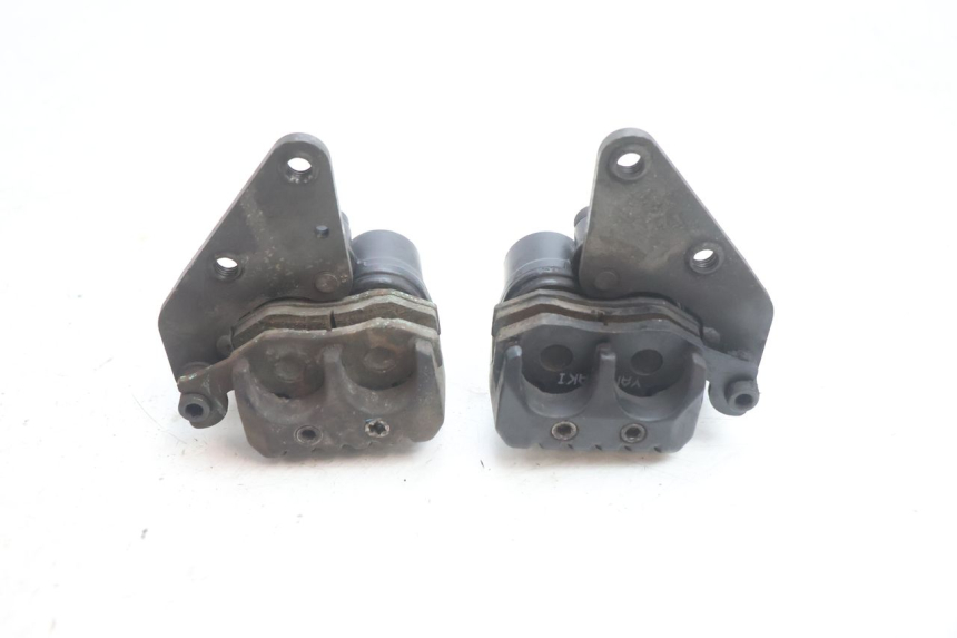 photo de FRONT BRAKE CALIPER PIAGGIO X9 EVOLUTION 125 (2003 - 2007) - Checked used part